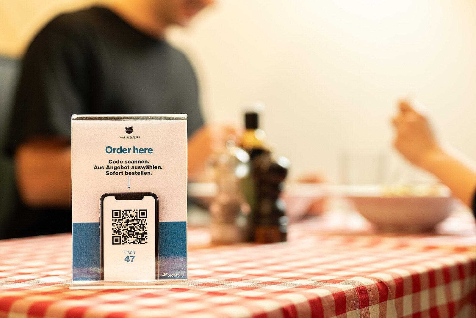 QR Code Ordering vs Paper Menus: How Restaurants Can Serve Faster With the Same Team